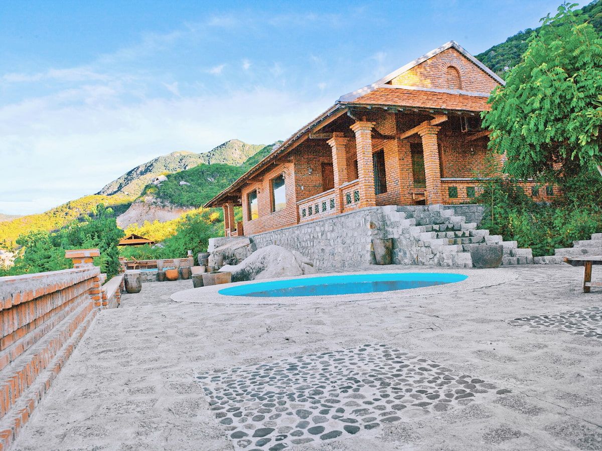 Bungalow Nguyên Căn
